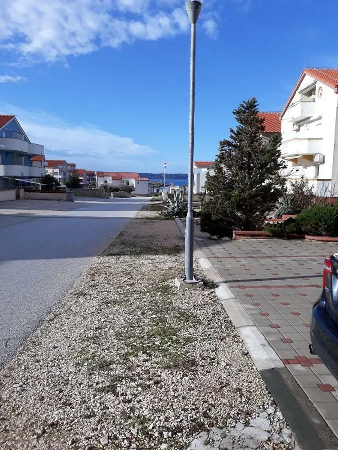 Marina & Luka Apartment Povljana